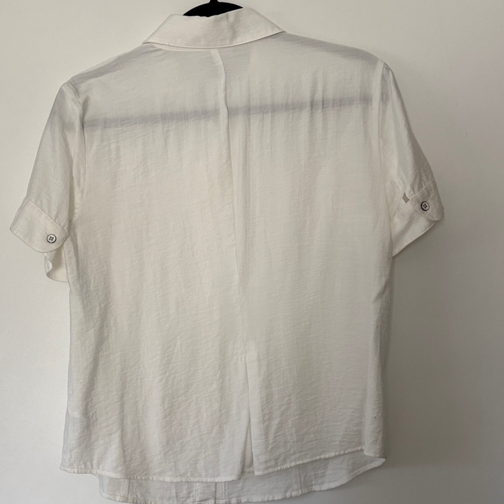 CAbi Tuxedo Button Front Shirt NWOT - Picture 4 of 9
